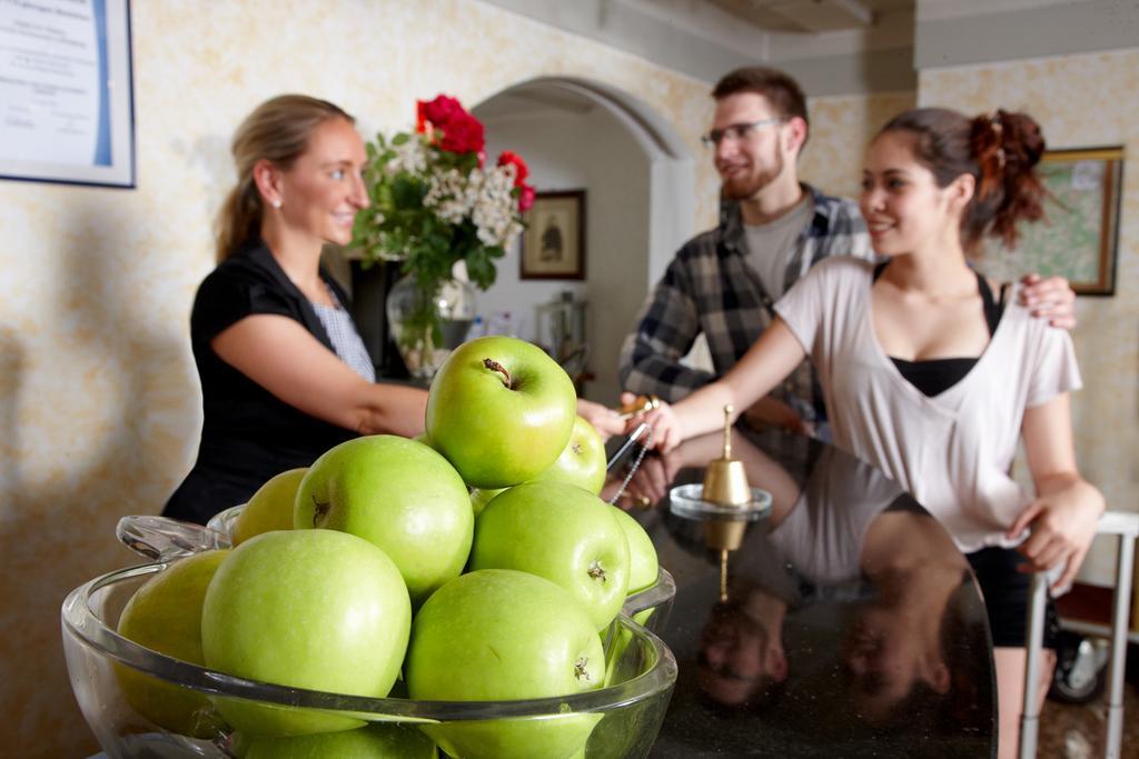 Hotel-Restaurant Zur Krone Loehnberg Екстер'єр фото